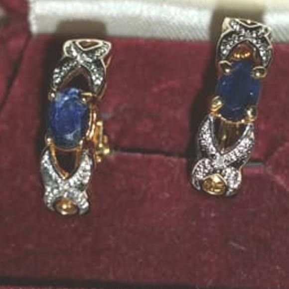 Jewelry - Blue and diamond colored clip-on earrings